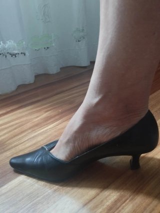 Scarpe da sera nere in pelle con tacco