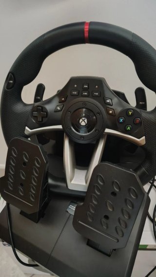 Volante HORI Racing per Xbox One e Windows