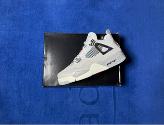Air Jordan 4 Retro Frozen Moments