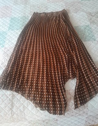 Falda plisada Zara topos marrón