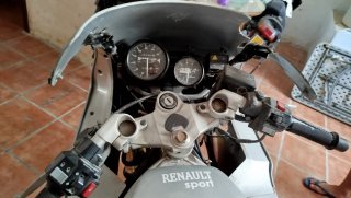 Yamaha TZR 50 gris y amarillo