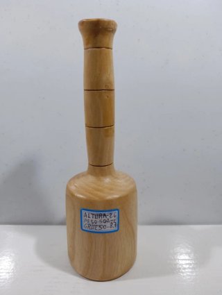 Mazo de madera para talla