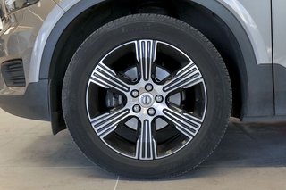 Volvo XC40   2.0 D3 Momentum Auto