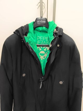 Chaqueta Pepe Jeans Negra
