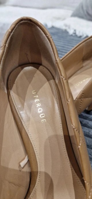Zapatos de tacón cuadrados marrones