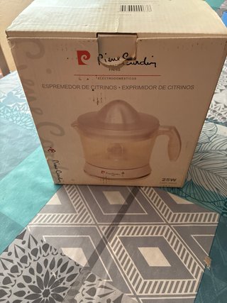 Exprimidor Pierre Cardin 1L