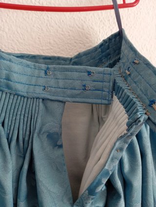 Falda fallera o traje regional de niña azul