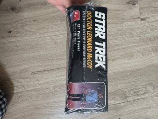 Figura Star Trek Dr. McCoy AMT 12 precintada