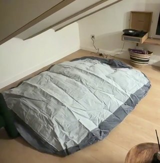 Cama hinchable completa + manta y almohadas