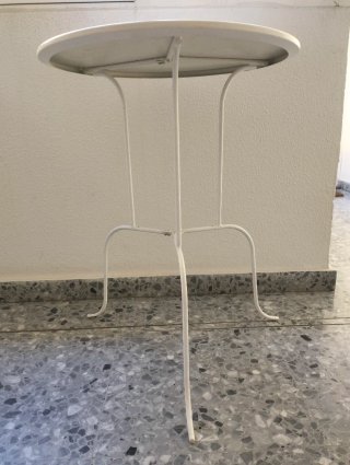 Mesa auxiliar redonda IKEA