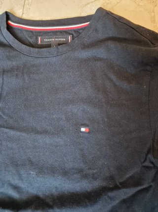 Camiseta Tommy Hilfiger logo bordado