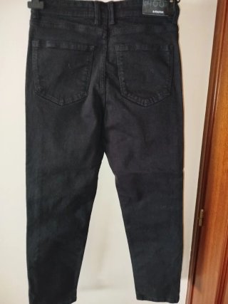 Pantalón recto Stradivarius
