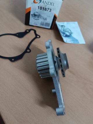 Bomba de agua 1.4 HDI PSA
