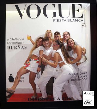Photocall estilo VOGUE para eventos y bodas