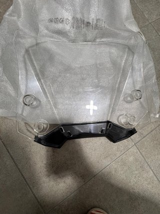 Pantalla Suzuki Moto Negra