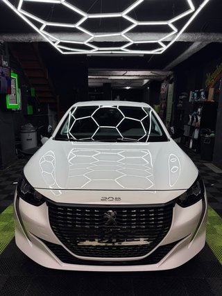Peugeot 208 2023