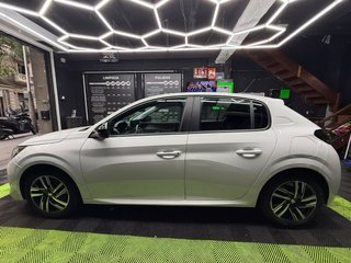 Peugeot 208 2023