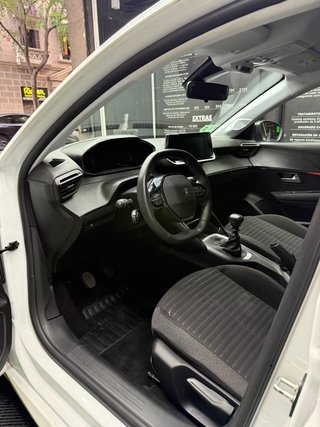 Peugeot 208 2023