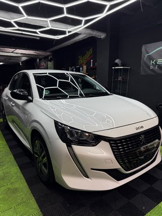 Peugeot 208 2023