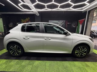 Peugeot 208 2023