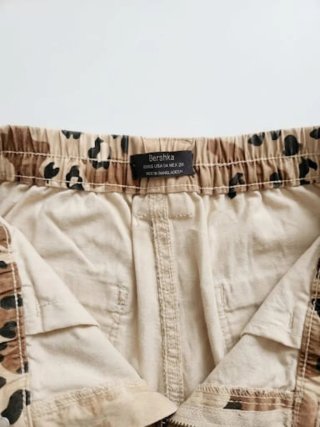 Pantalones cargo camuflaje Bershka mujer M