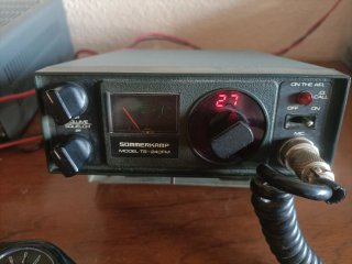 Emisora Sommerkamp TS-240FM