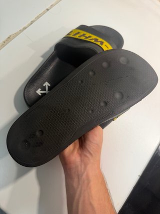 Chanclas Off-White Negras y Amarillas