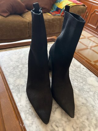 Botines negros tacón cuadrado