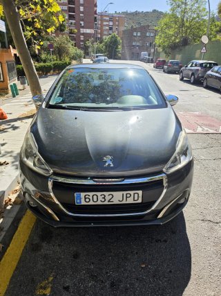 Peugeot 208 2016