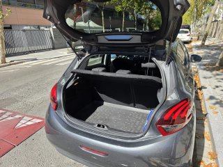 Peugeot 208 2016