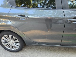 Peugeot 208 2016