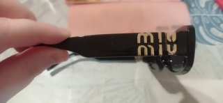 Gafas de sol Miu Miu negras