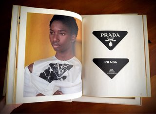 LIBRO PRADA ORIGINALE DALLA BOUTIQUE DI ROMA
