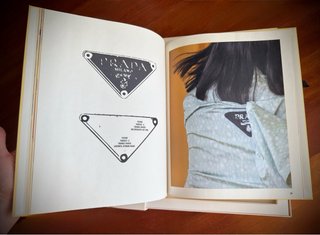 LIBRO PRADA ORIGINALE DALLA BOUTIQUE DI ROMA