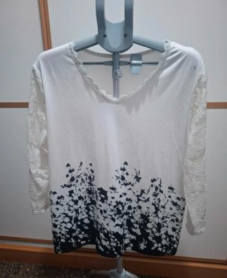 Blusa manga larga floral encaje