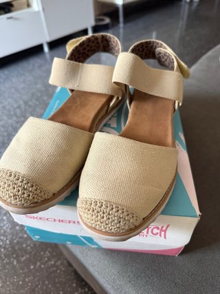 Zapatillas esparto Skechers beige
