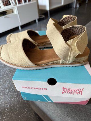 Zapatillas esparto Skechers beige