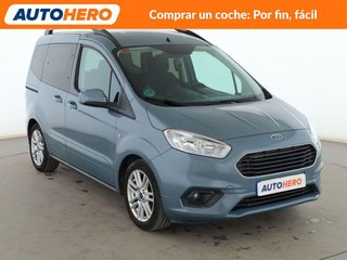Ford Tourneo Courier 1.0 EcoBoost Titanium
