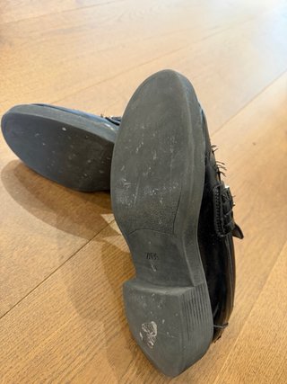 Mocasines negros Zara con hebilla
