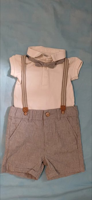 Conjunto bebé C&A Talla 80cm