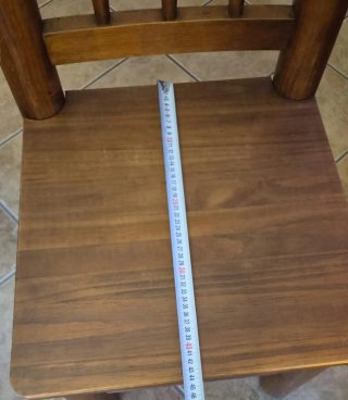 Mesa de comedor con 6 sillas de madera