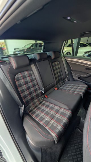 Volkswagen Golf GTI 7.5 2.0TSI Performance 245CV
