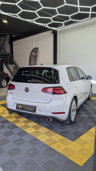 Volkswagen Golf GTI 7.5 2.0TSI Performance 245CV