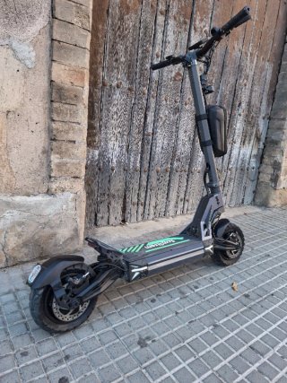 Patinete eléctrico TANK M41 negro y verde