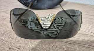 Occhiali da sole Versace neri e grigi