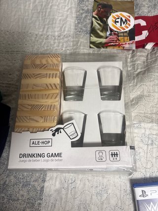 Juego de beber con vasos