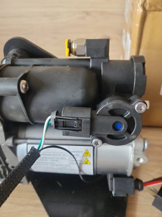 Compresor suspensión neumática control nivel Rover