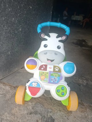 Andador para bebé cebra con actividades
