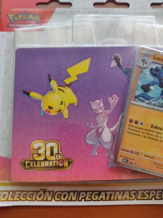 Colección Pokémon 30 Aniversario Lucario