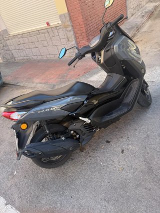 Yamaha Nmax 2022 Gris